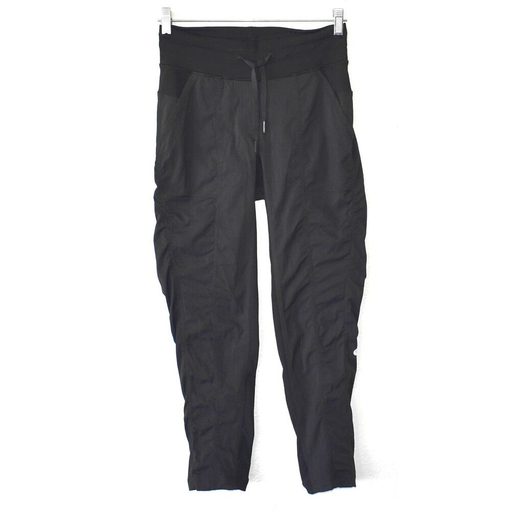 B2 NEW LULULEMON ATHLETICA Black Striped Elastic Panels Pants Size 4